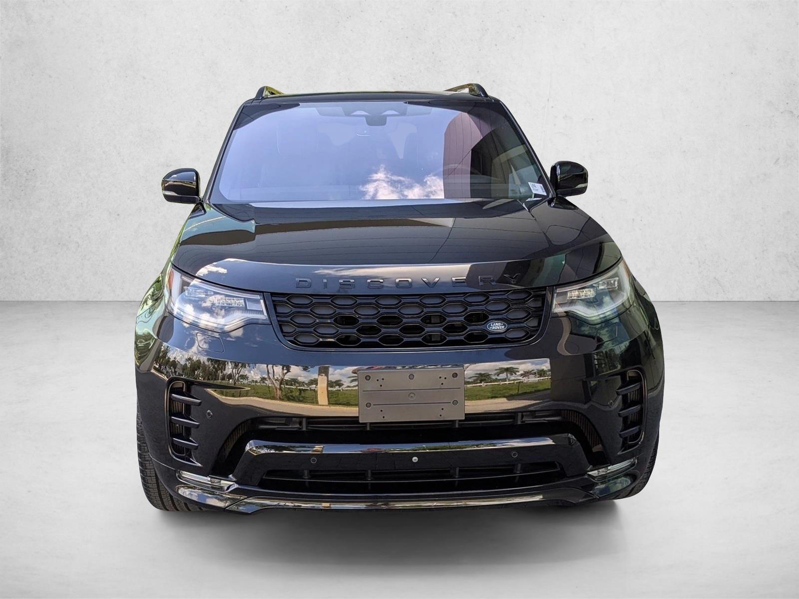 2022 Land Rover Discovery HSE R-Dynamic photo 2