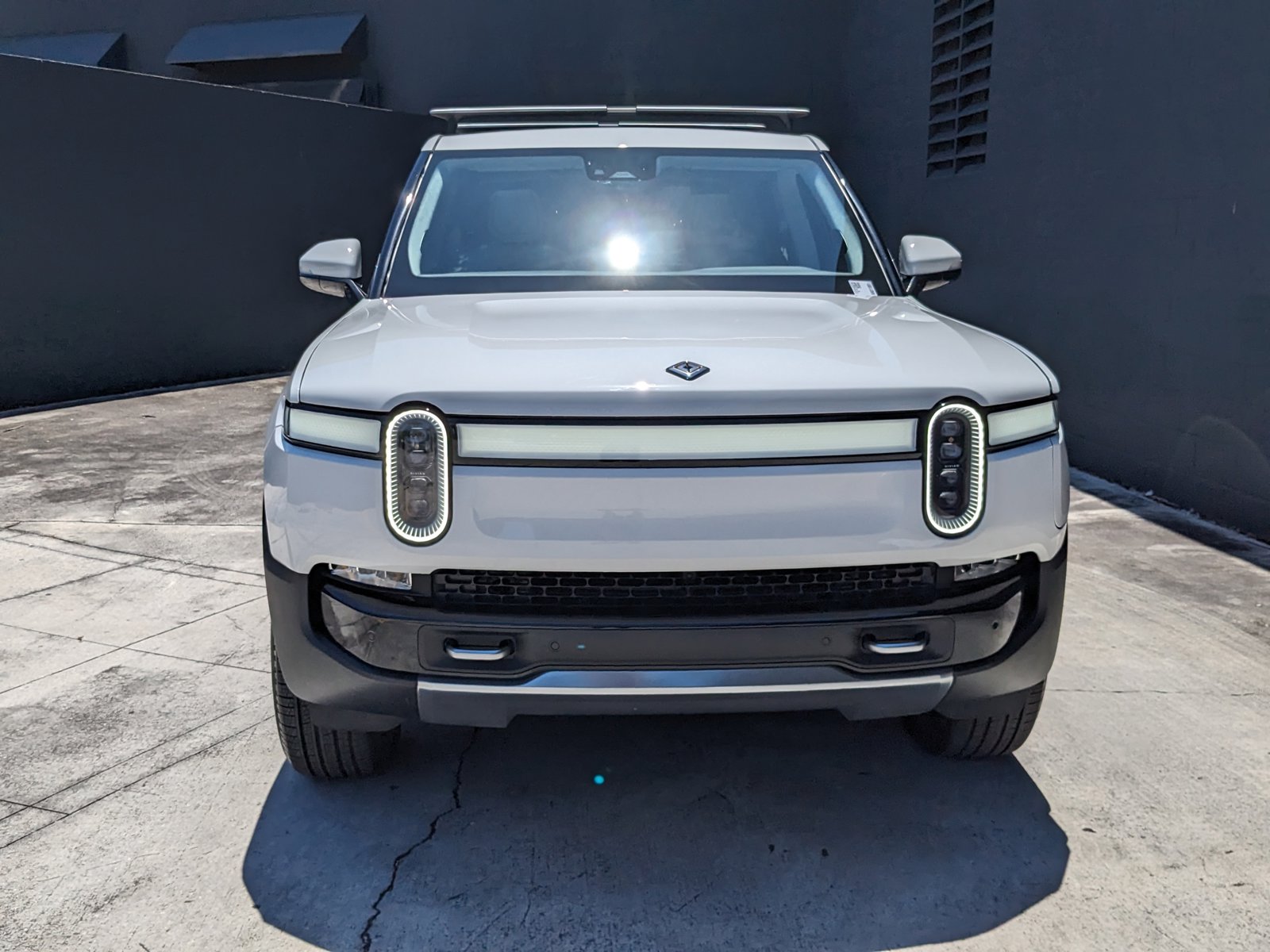 Used 2022 Rivian R1T Adventure with VIN 7FCTGAAA5NN011991 for sale in Pompano Beach, FL