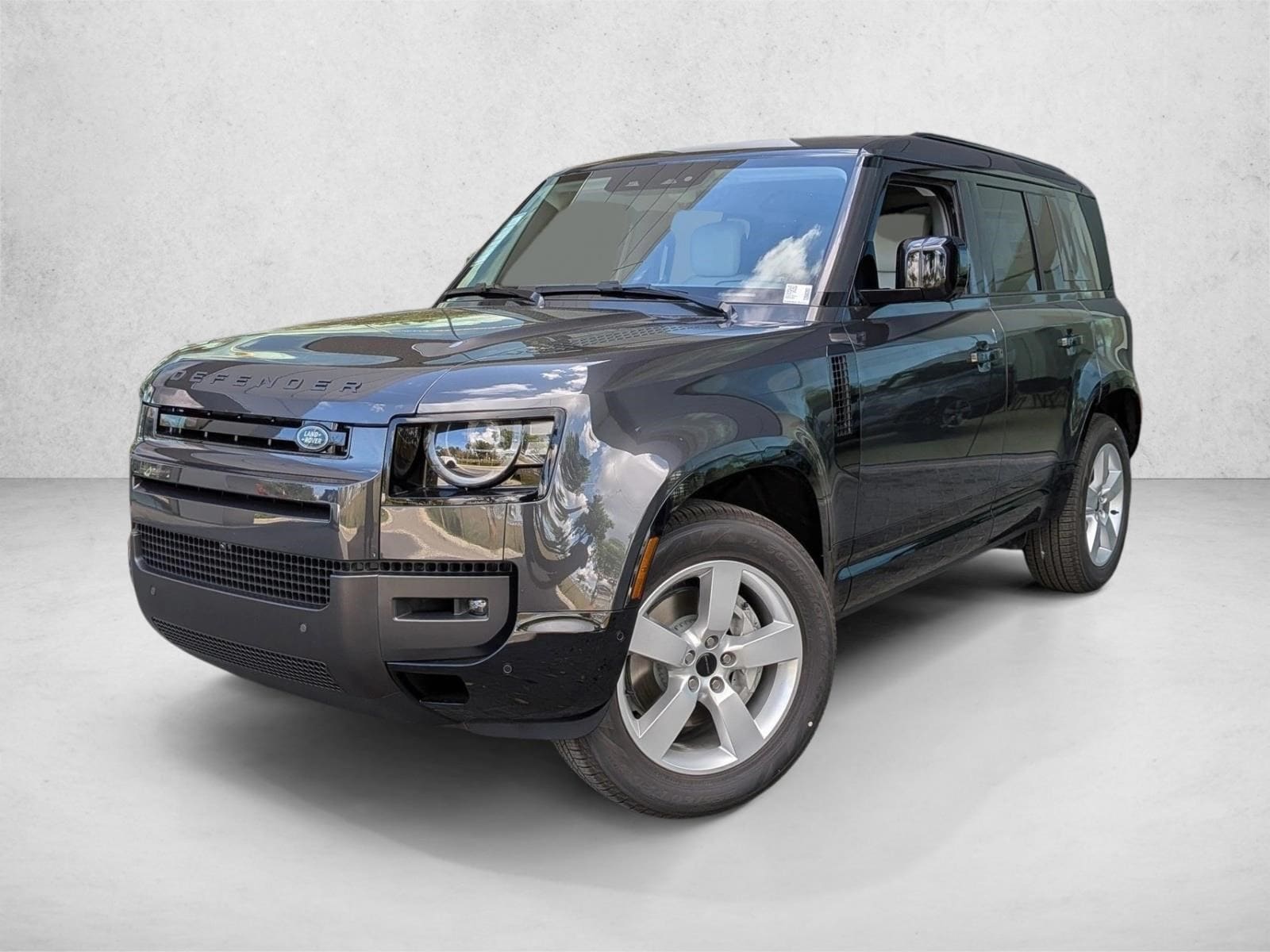 2026 Land Rover Defender X's photo