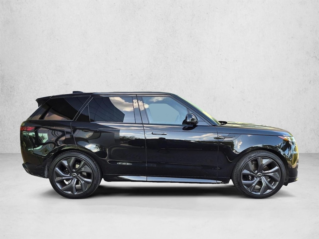 Used 2024 Land Rover Range Rover Sport Dynamic SE Sport Utility