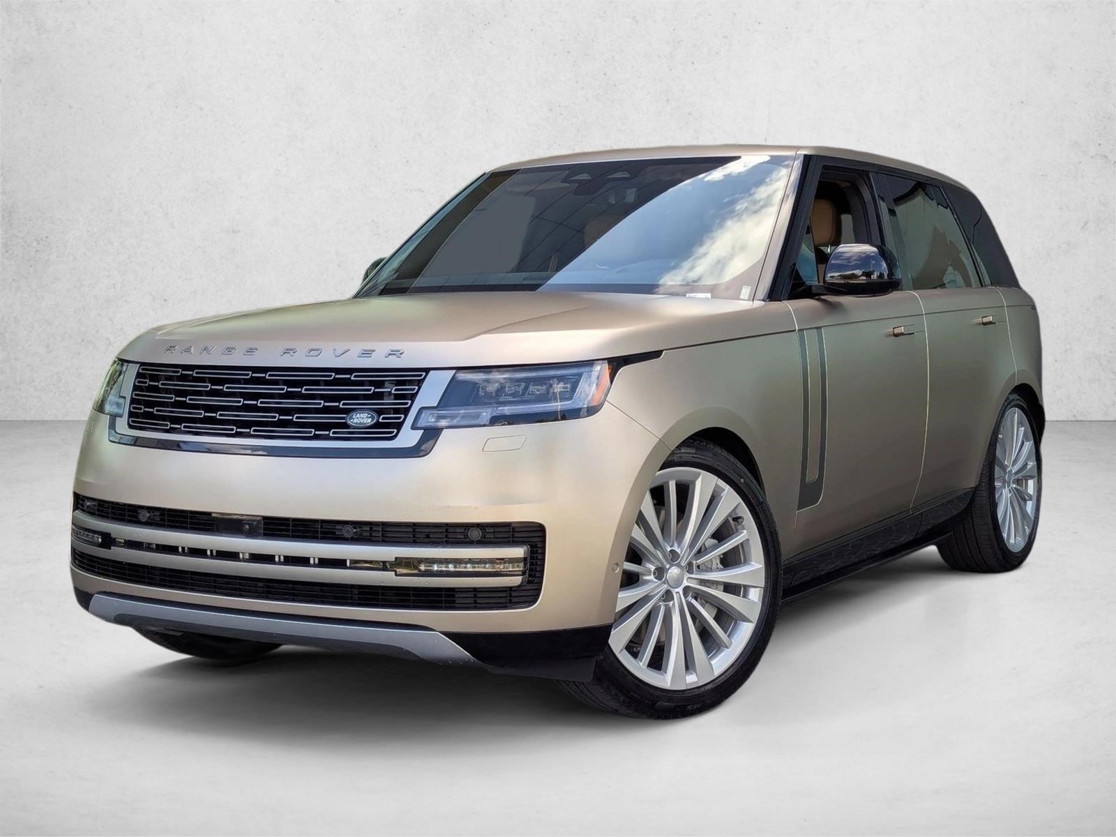 2025 Land Rover Range Rover SE's photo