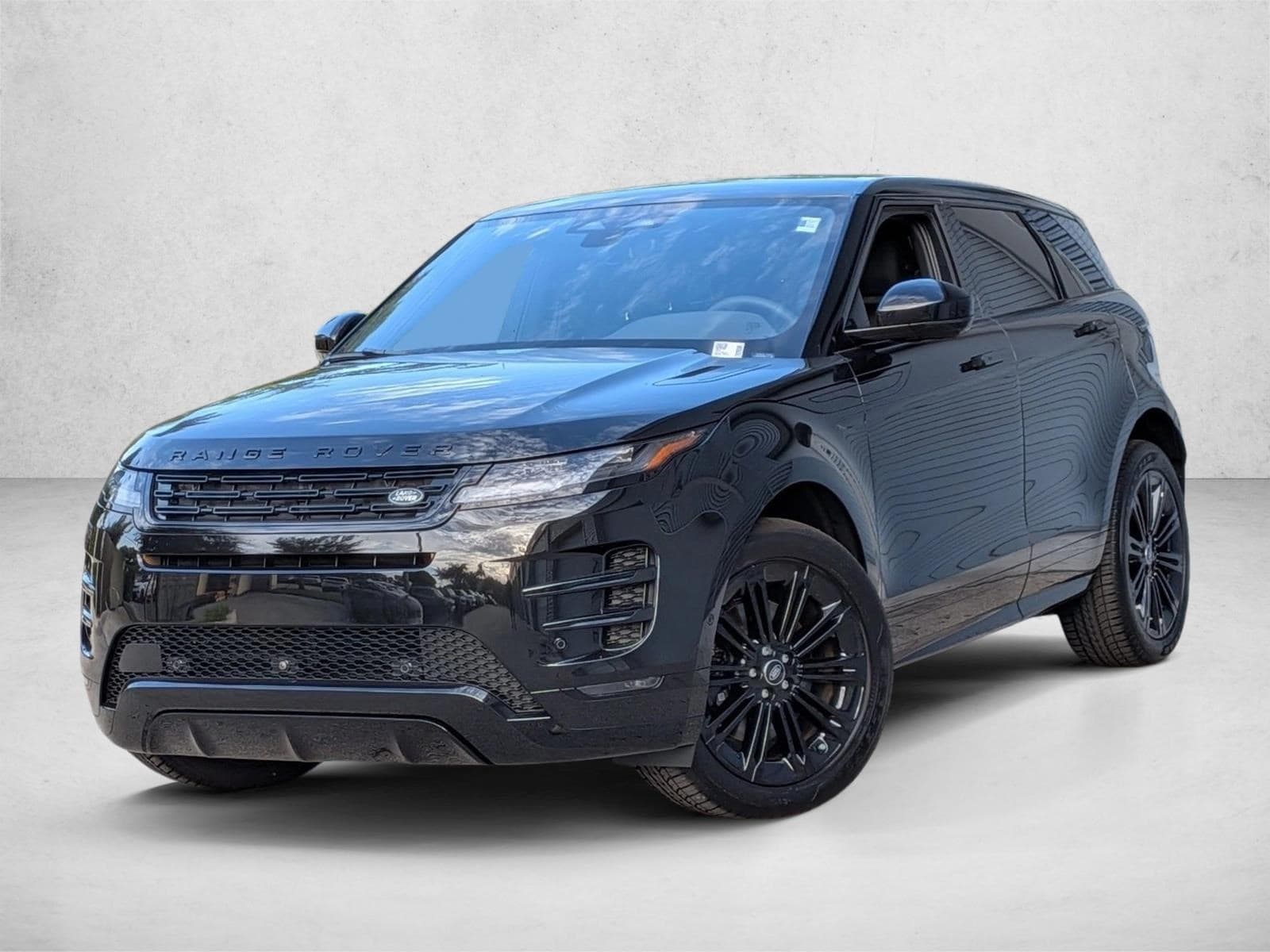2026 Land Rover Range Rover Evoque Dynamic SE's photo