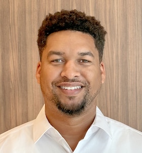Staff member Lee Nelson from ID_2c9621050f8c