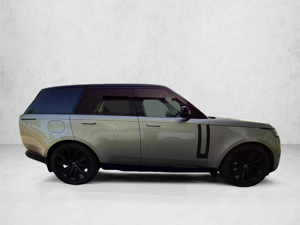Used 2025 Land Rover Range Rover SE Sport Utility