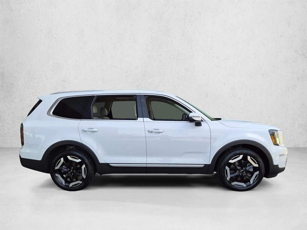 Used 2023 Kia Telluride EX Sport Utility