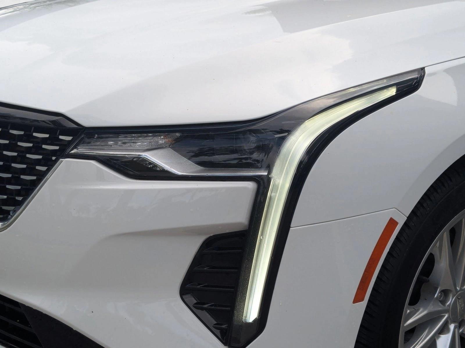 2020 Cadillac CT4 Luxury photo 3