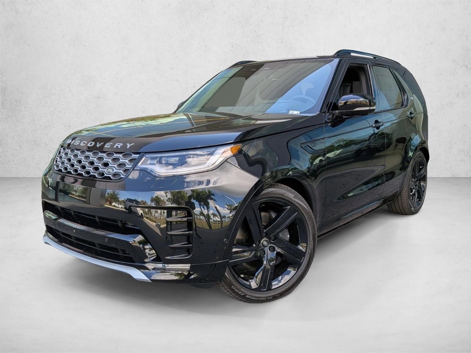2026 Land Rover Discovery P360 Gemini Edition's photo
