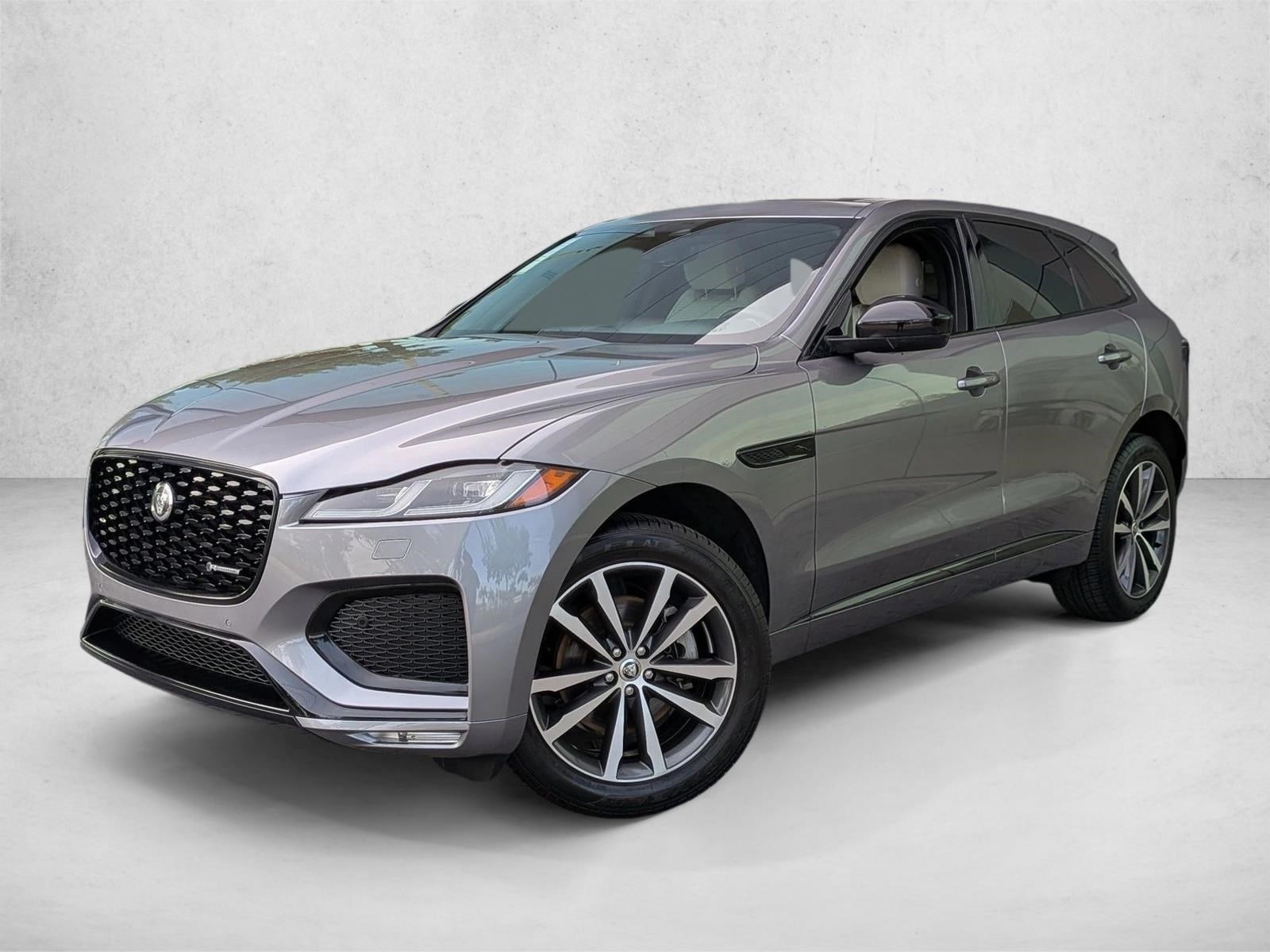 2025 Jaguar F-PACE P250 R-Dynamic S's photo