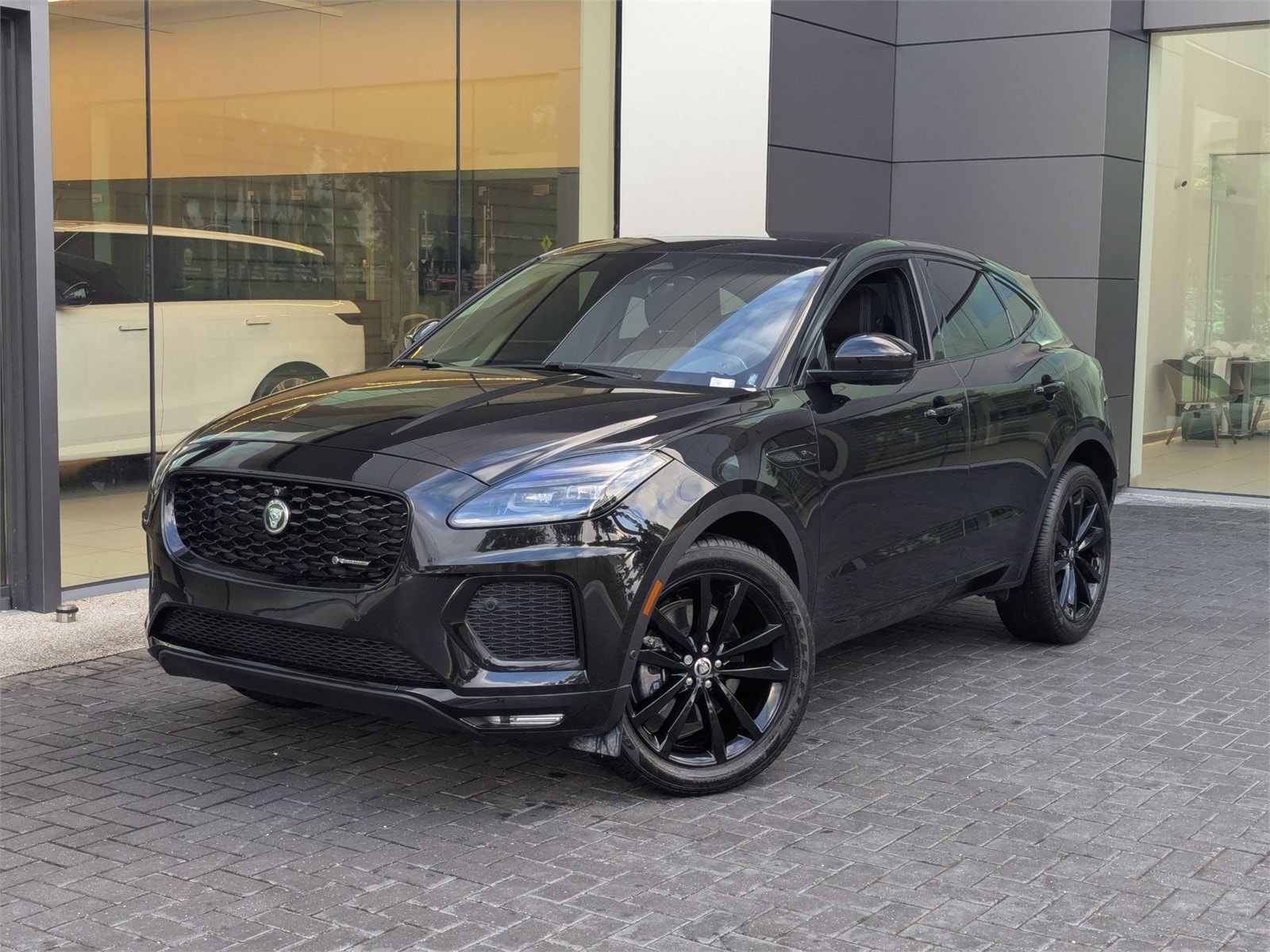 2024 Jaguar E-Pace R-DYNAMIC SE