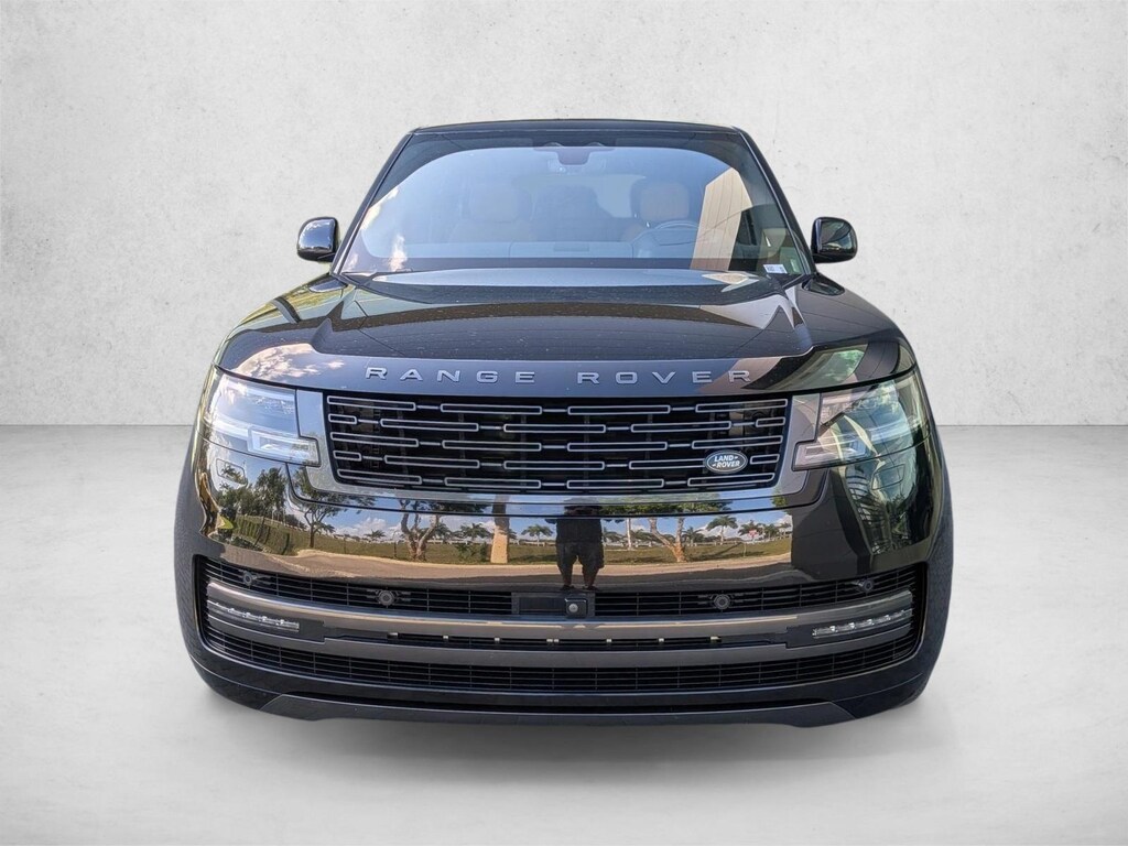 Used 2025 Land Rover Range Rover SE Sport Utility