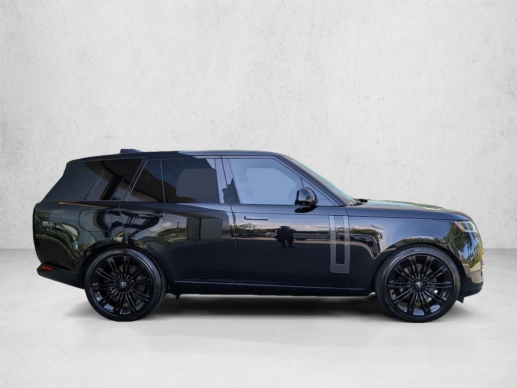 Certified 2025 Land Rover Range Rover SE Sport Utility