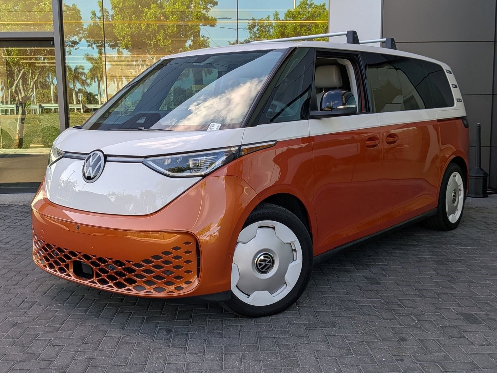 Used 2025 Volkswagen ID. Buzz 1st Edition with VIN WVG6YVEB4SH019077 for sale in Pompano Beach, FL