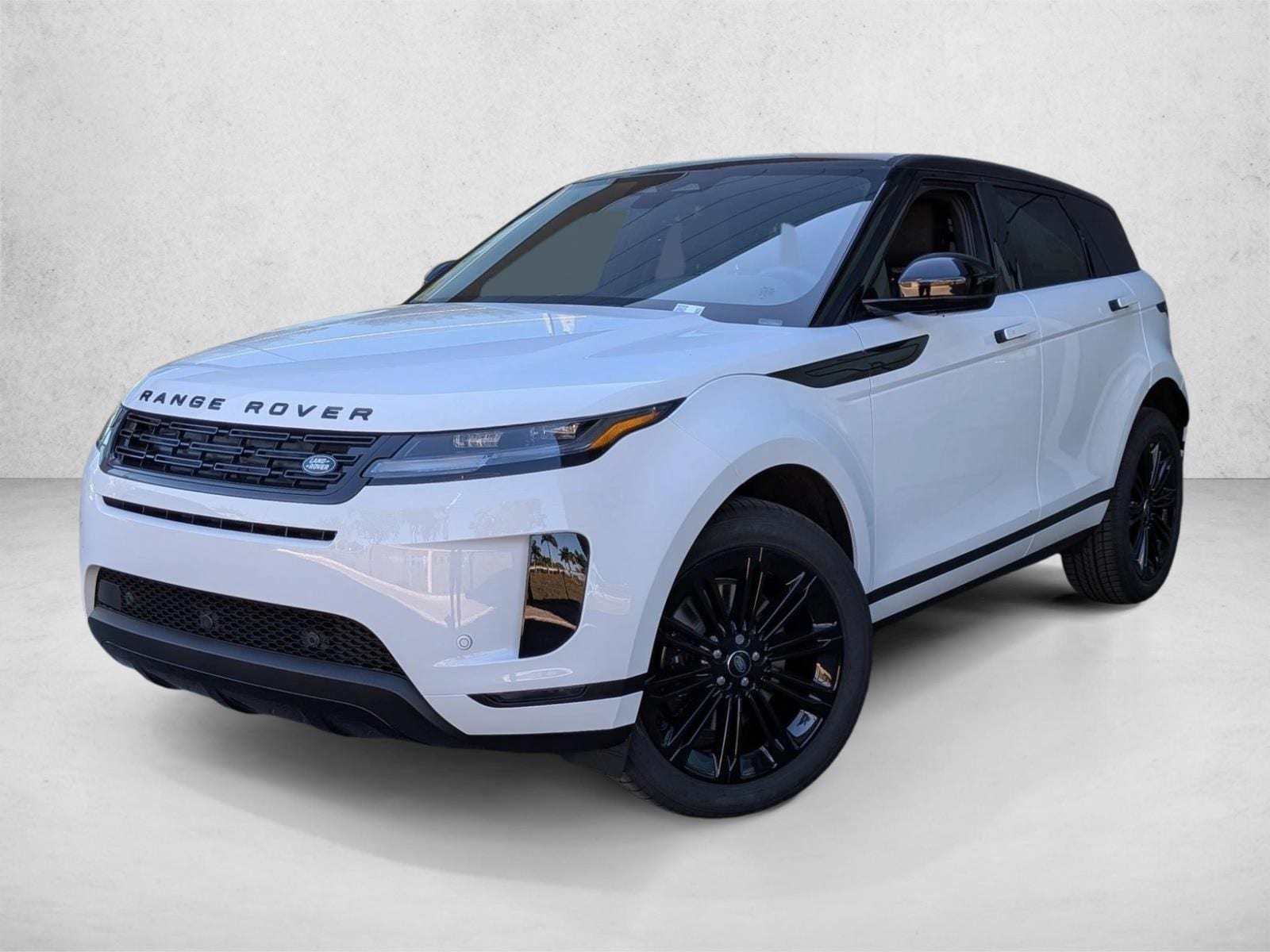 2026 Land Rover Range Rover Evoque S's photo
