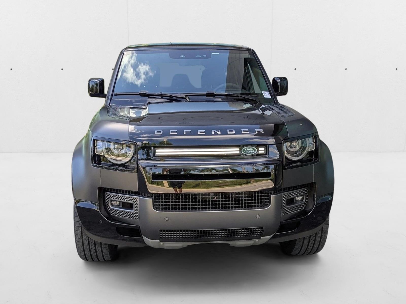 2023 Land Rover Defender 110 Carpathian Edition photo 2