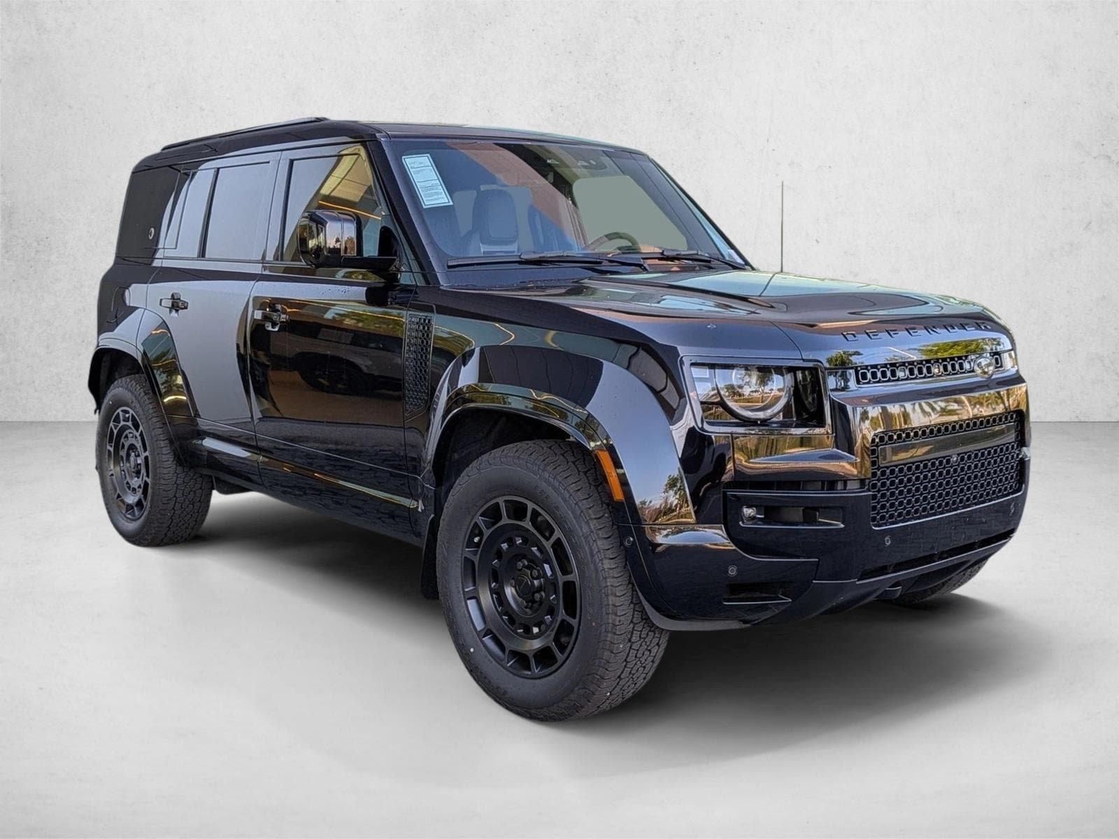 2026 Land Rover Defender OCTA Black - Photo 6