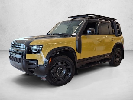 2026 Land Rover Defender 110 Trophy Edition - Sandglow Defender 110 Trophy Edition - Sandglow SUV