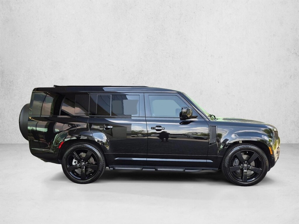 Certified 2025 Land Rover Defender 130 P400 X-Dynamic SE Sport Utility