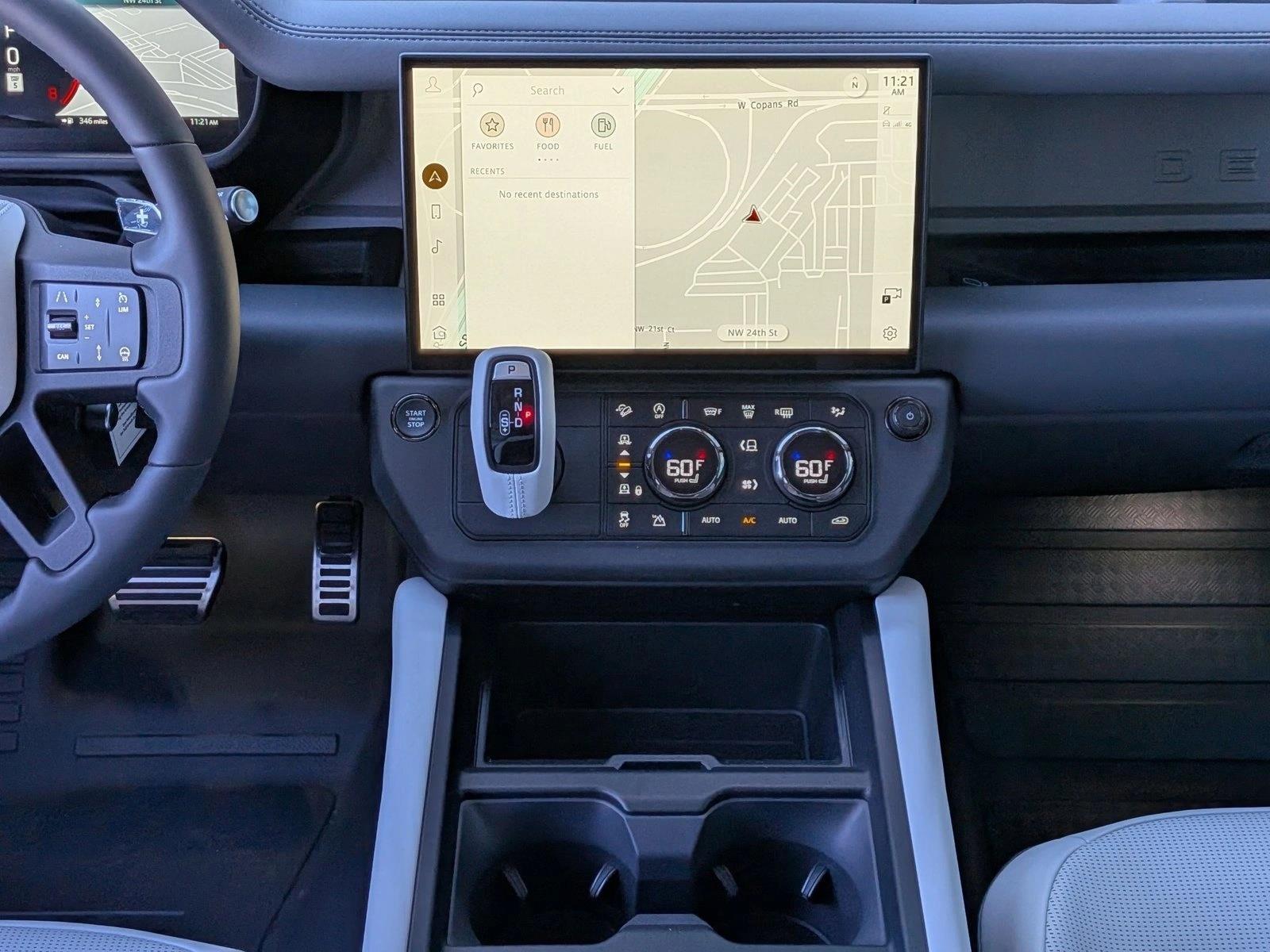 2026 Land Rover Defender OCTA - Photo 11