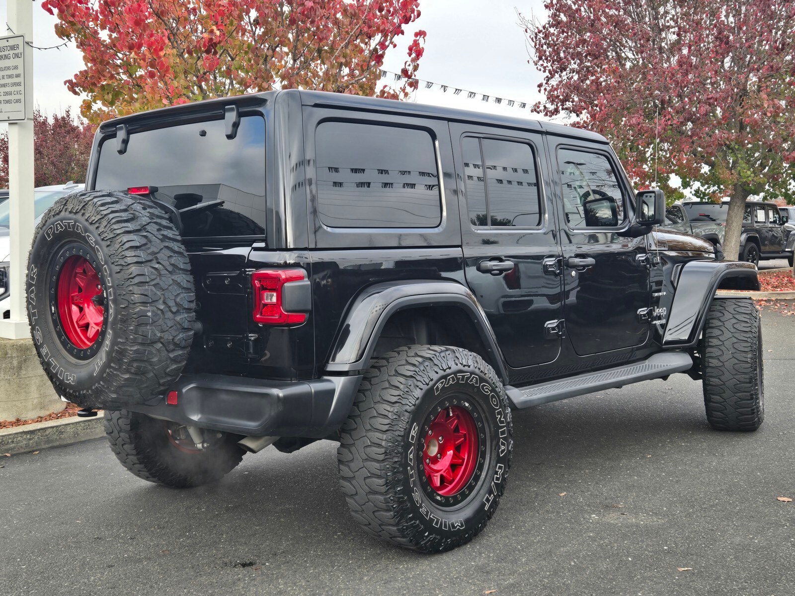 2021 Jeep Wrangler Unlimited Sahara photo 4