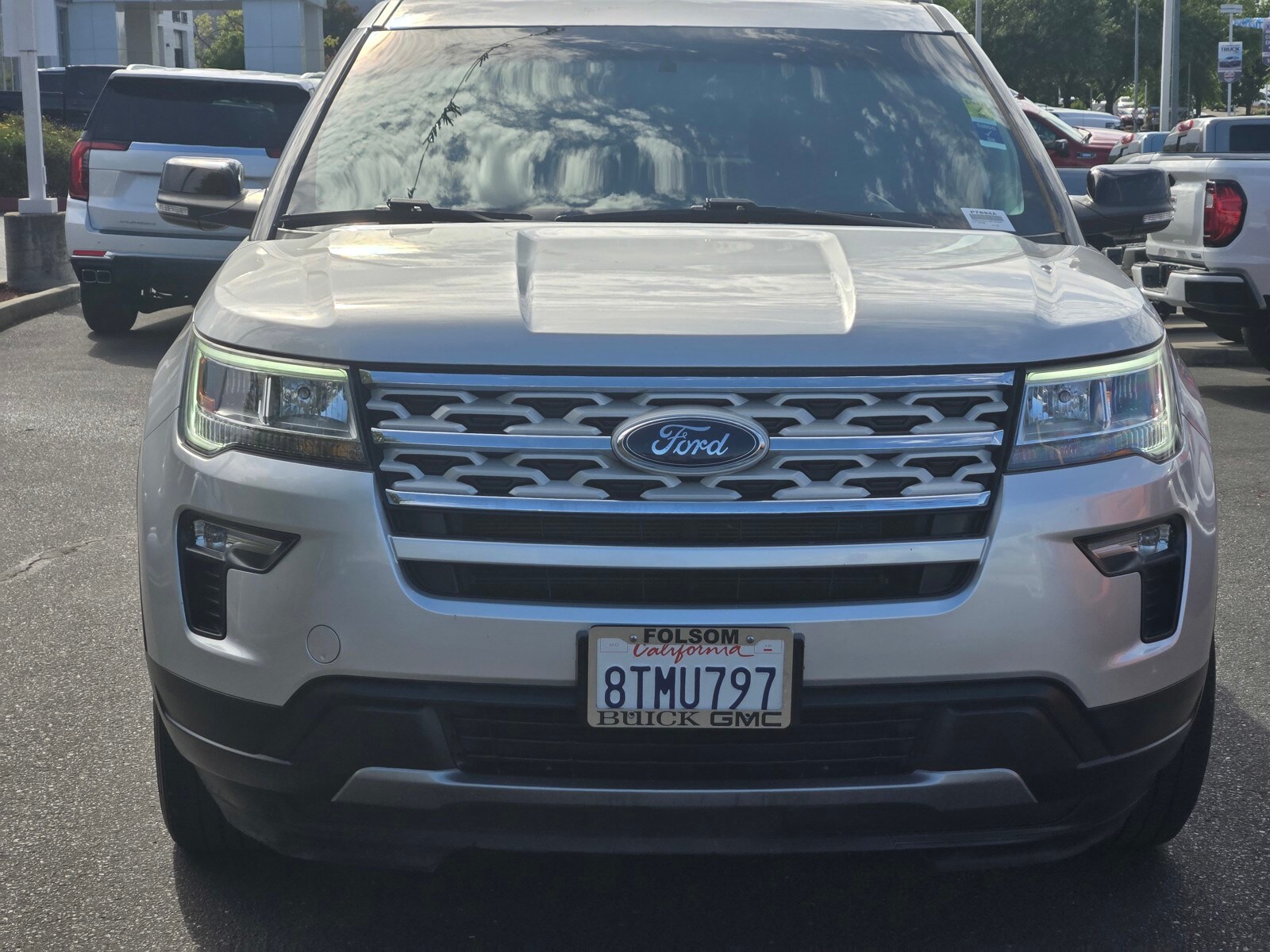 2018 Ford Explorer XLT photo 2