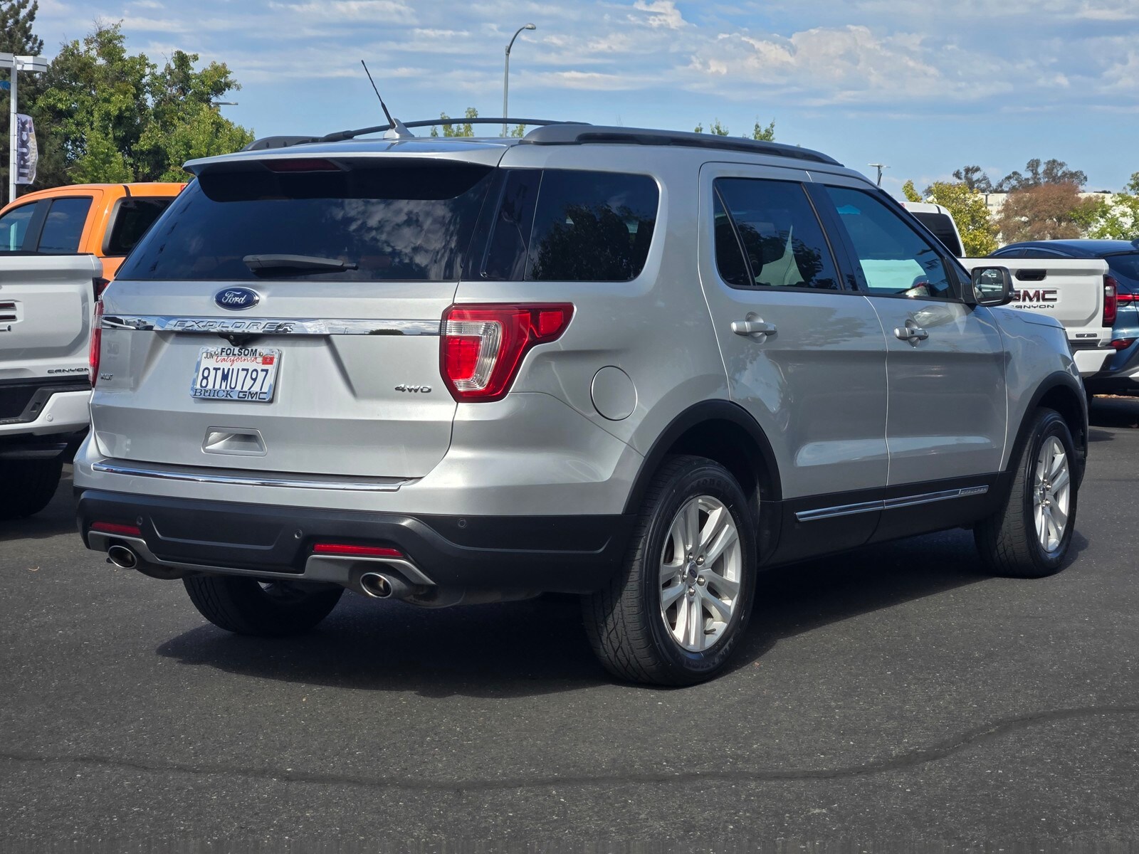 2018 Ford Explorer XLT photo 4