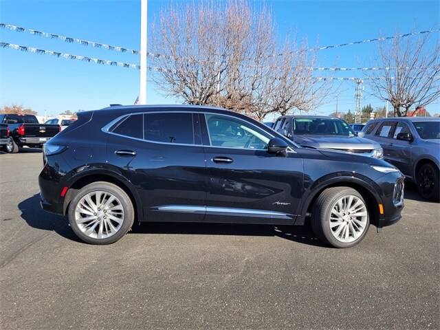 2025 Buick Envision Avenir photo 4