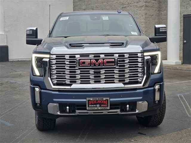 2026 Gmc Sierra 3500 HD Denali photo 2