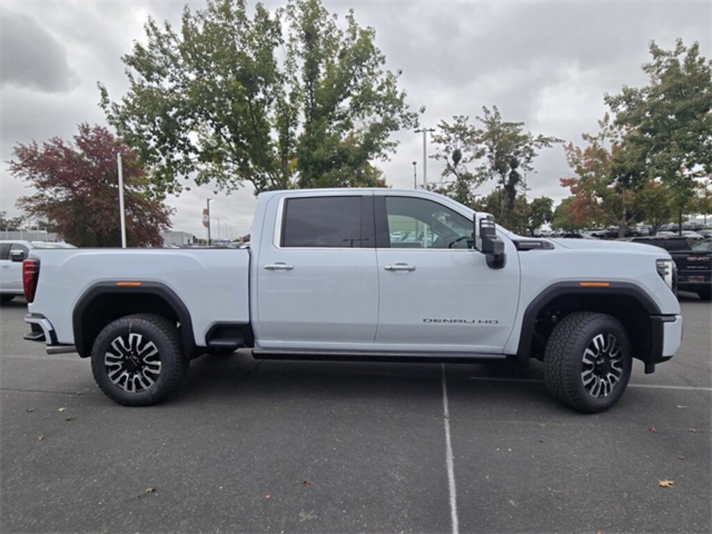 New 2026 GMC Sierra 2500 HD Denali Ultimate Truck Crew Cab