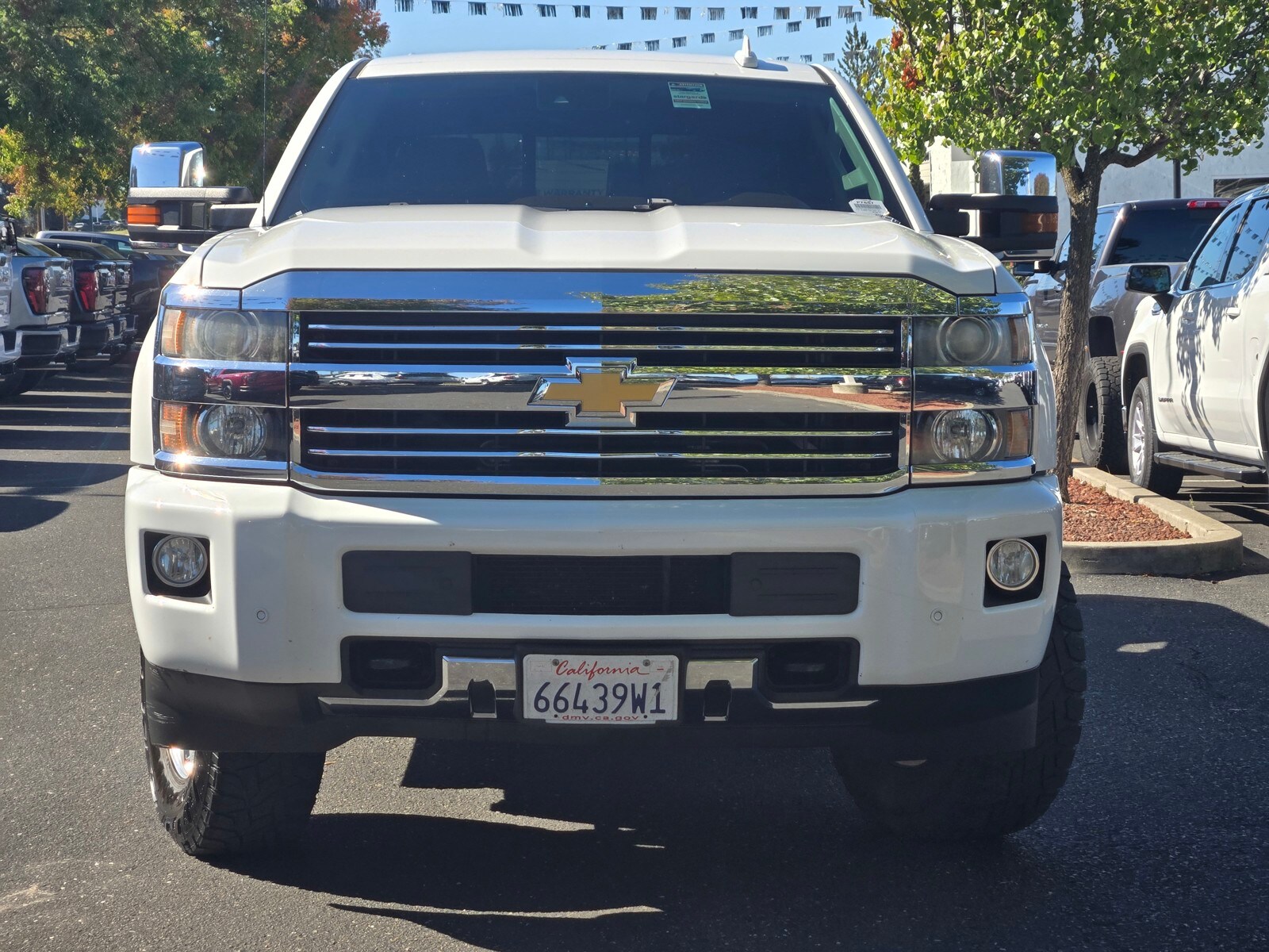 2015 Chevrolet Silverado 3500HD High Country photo 2