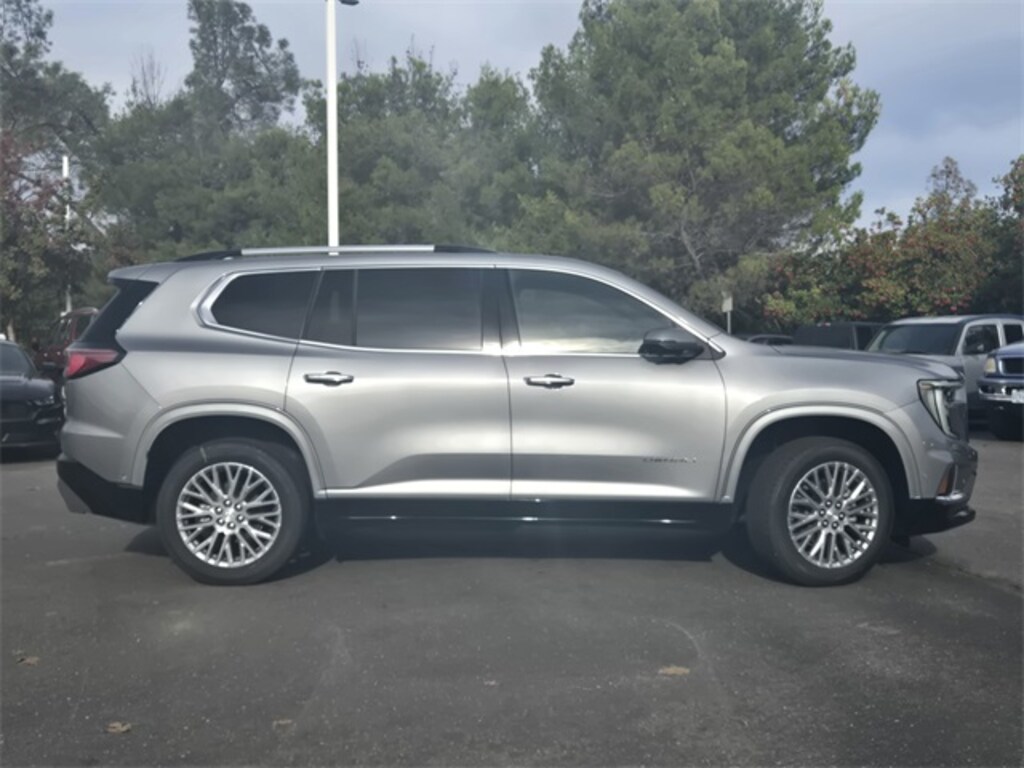 New 2026 GMC Acadia Denali SUV