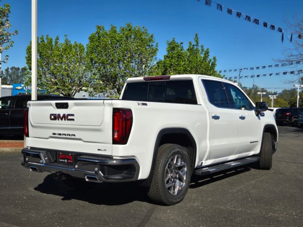 New 2026 GMC Sierra 1500 SLT Truck Crew Cab