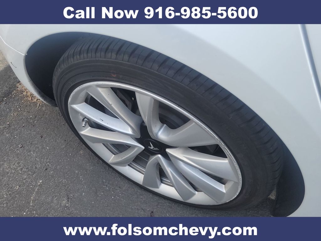2019 Tesla Model 3 photo 2