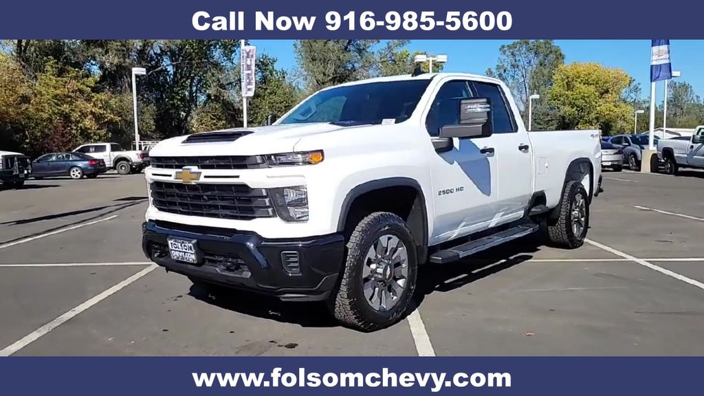 2026 Chevrolet Silverado 2500HD Custom photo 4