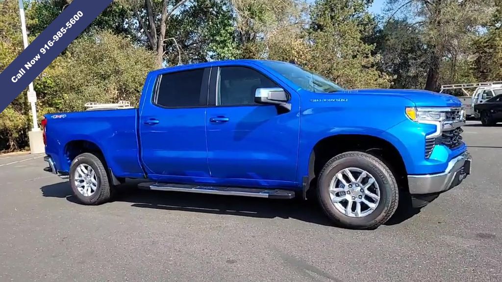 2025 Chevrolet Silverado 1500 LT photo 2