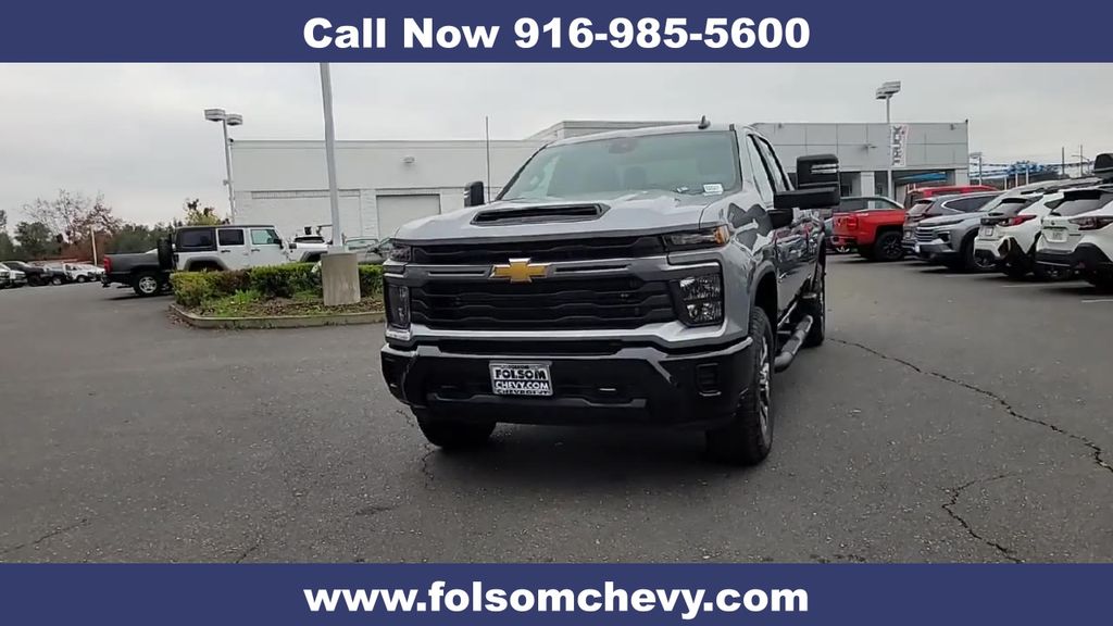 2026 Chevrolet Silverado 2500HD Custom photo 3