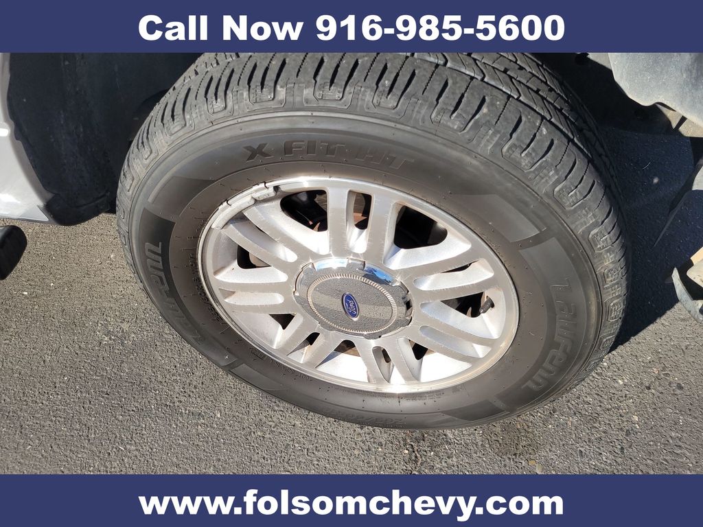2011 Ford F-150 XLT photo 2