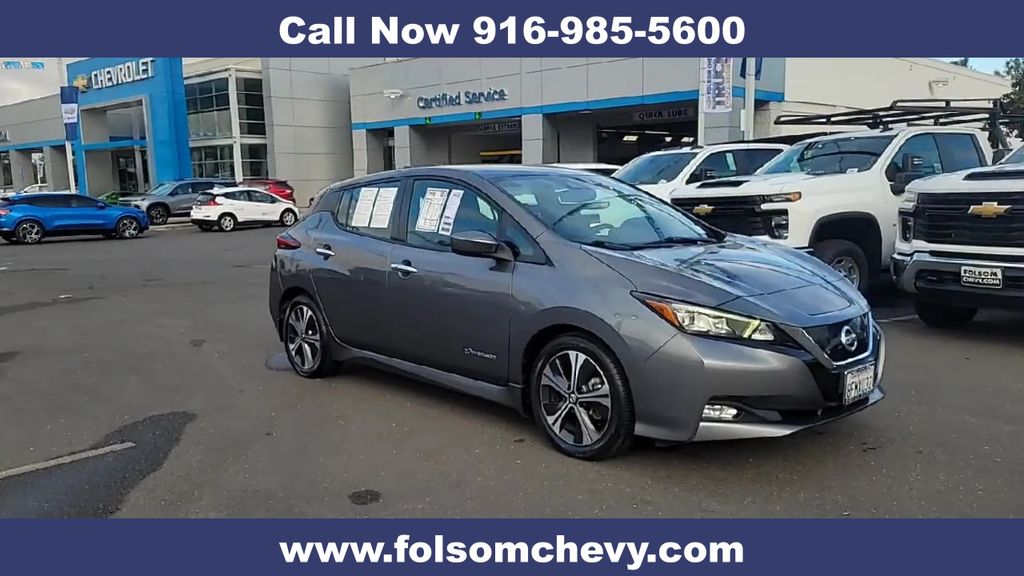2018 Nissan Leaf SV photo 2