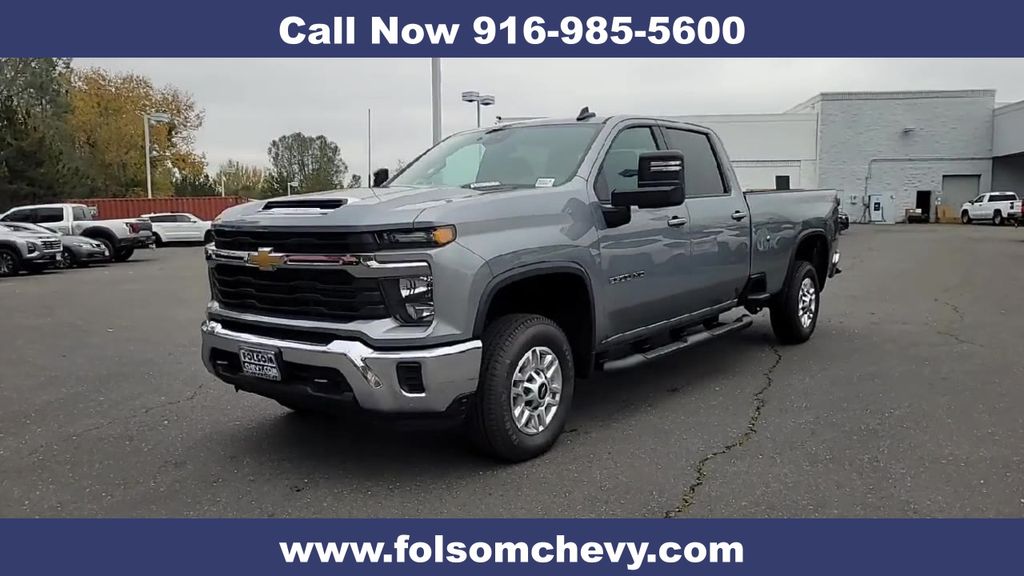 2026 Chevrolet Silverado 2500HD LT photo 4