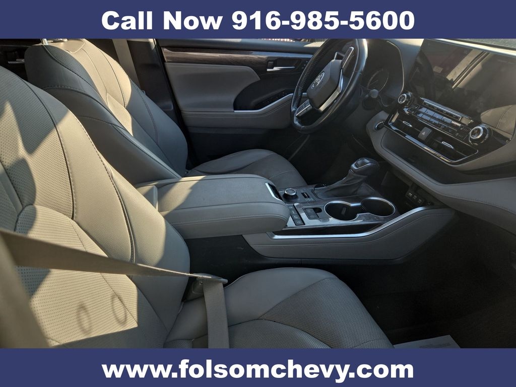 Used 2021 Toyota Highlander Limited SUV