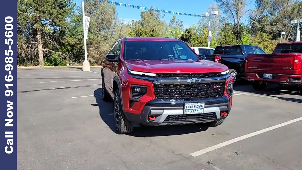 2026 Chevrolet Traverse Z71 photo 3