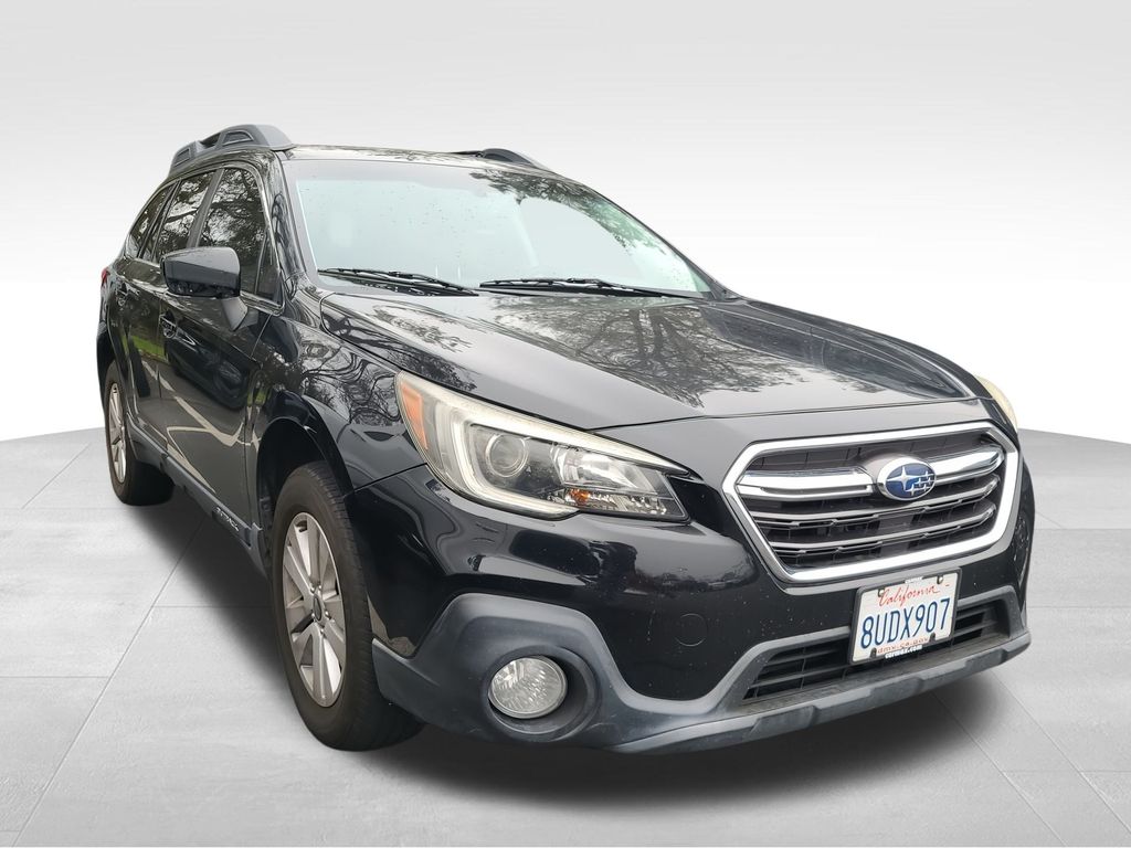 2018 Subaru Outback Premium's photo