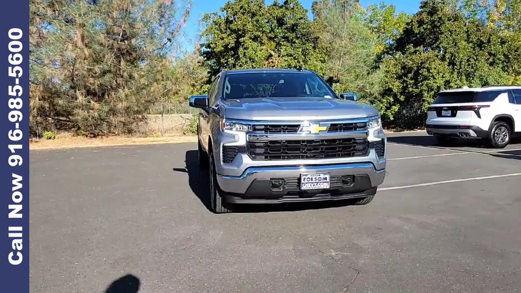 2026 Chevrolet Silverado 1500 LT photo 3