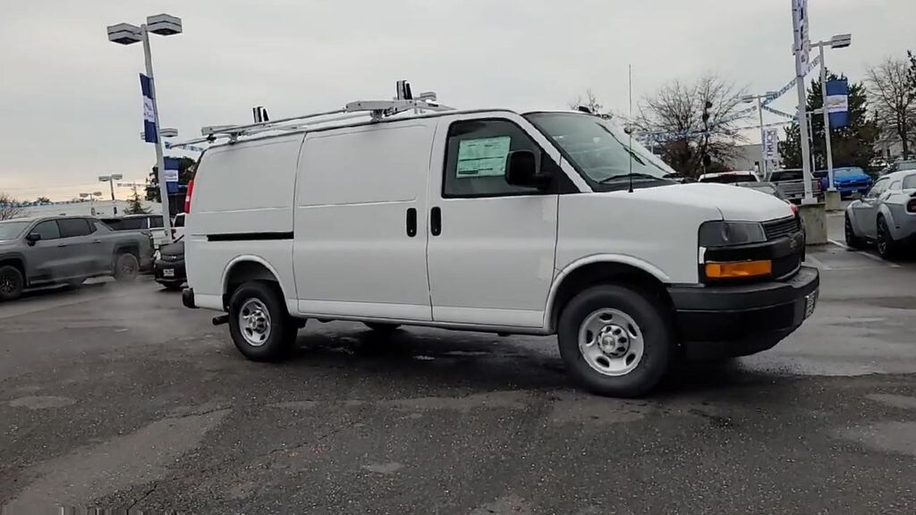 New 2025 Chevrolet Express 2500 Work Van Van Cargo Van
