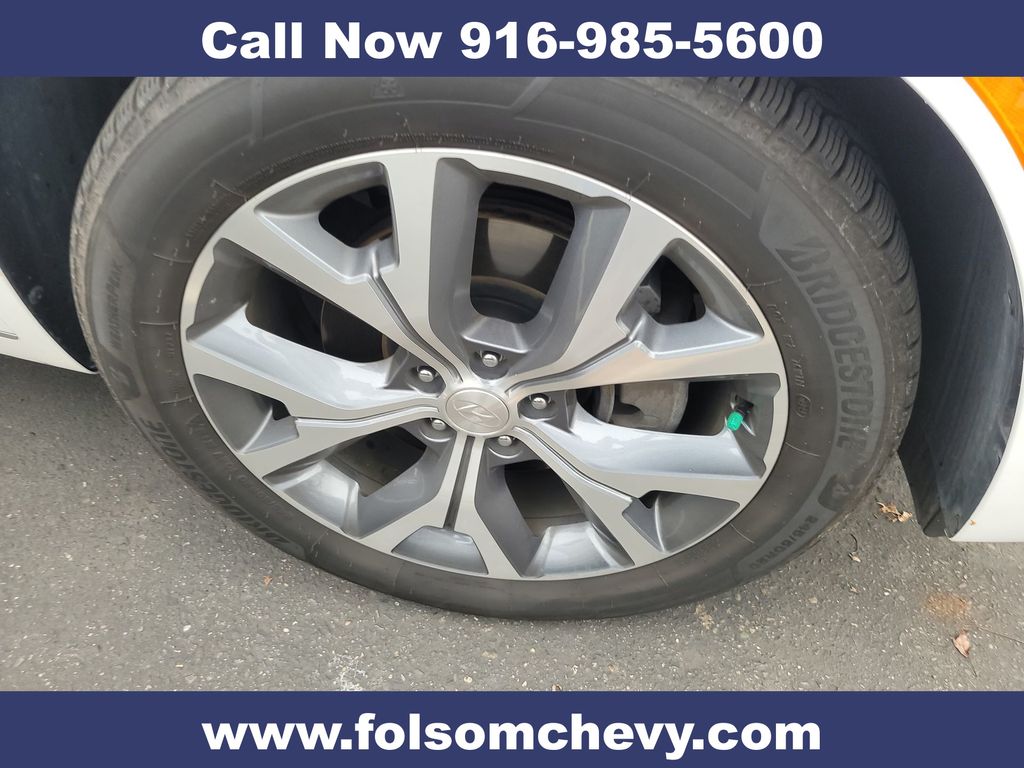 2021 Hyundai Palisade Limited photo 2