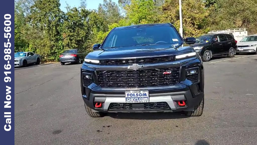 2026 Chevrolet Traverse Z71 photo 3