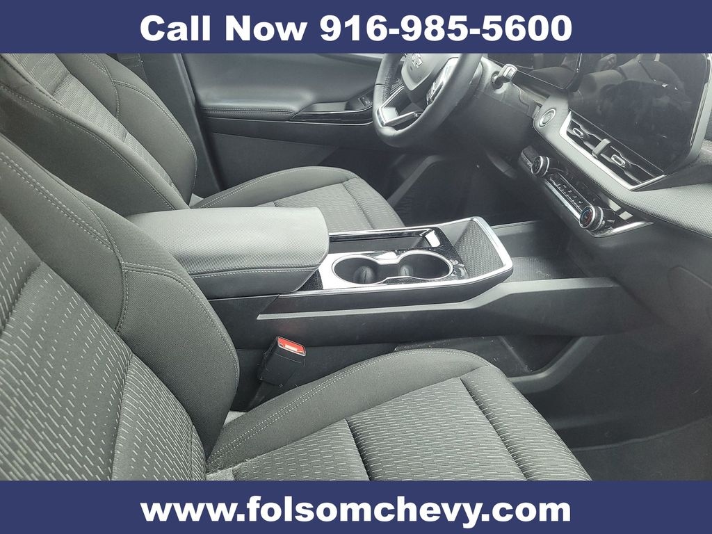 Used 2025 Chevrolet Equinox LT SUV