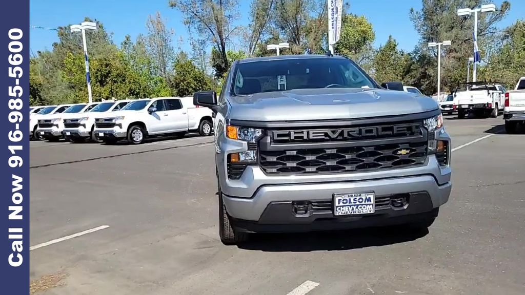 2026 Chevrolet Silverado 1500 Custom photo 3