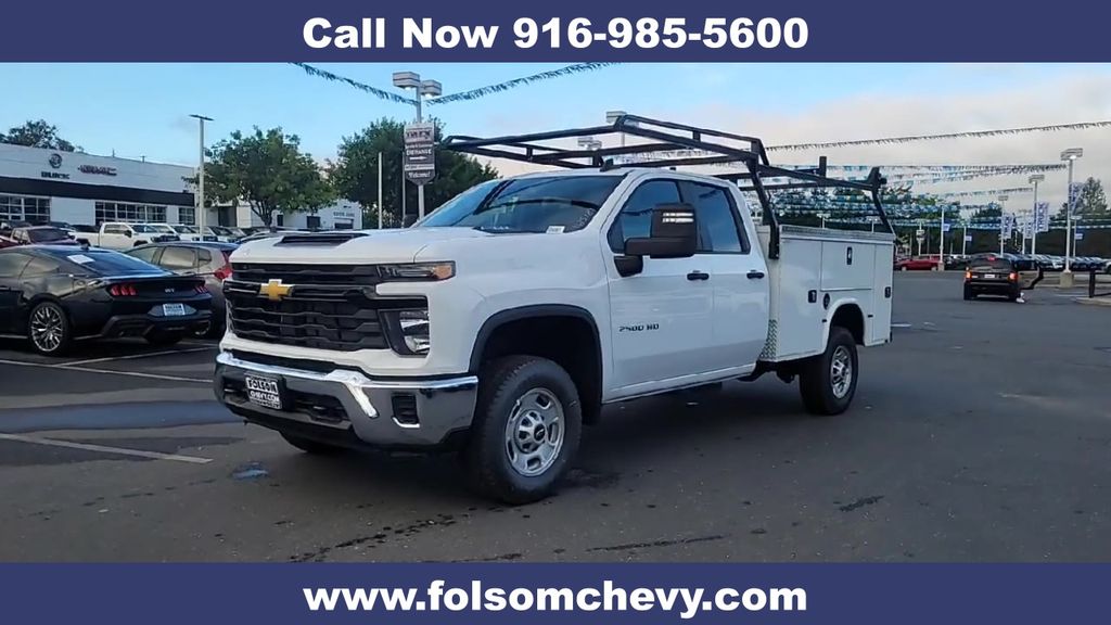 2025 Chevrolet Silverado 2500HD Work Truck photo 4
