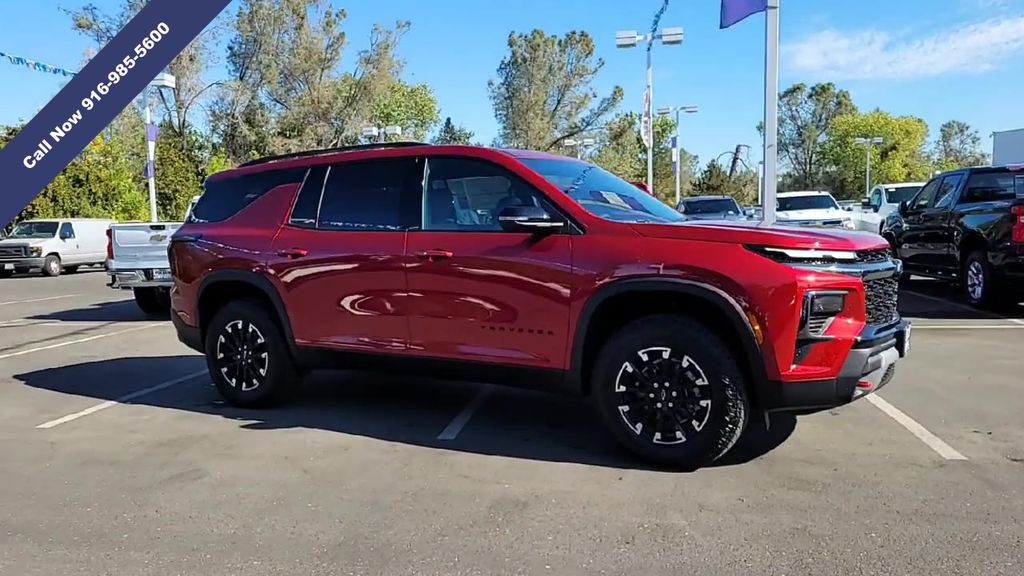 2026 Chevrolet Traverse Z71 photo 2