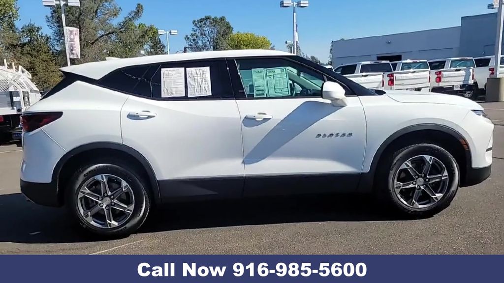 2024 Chevrolet Blazer 2LT - Photo 12